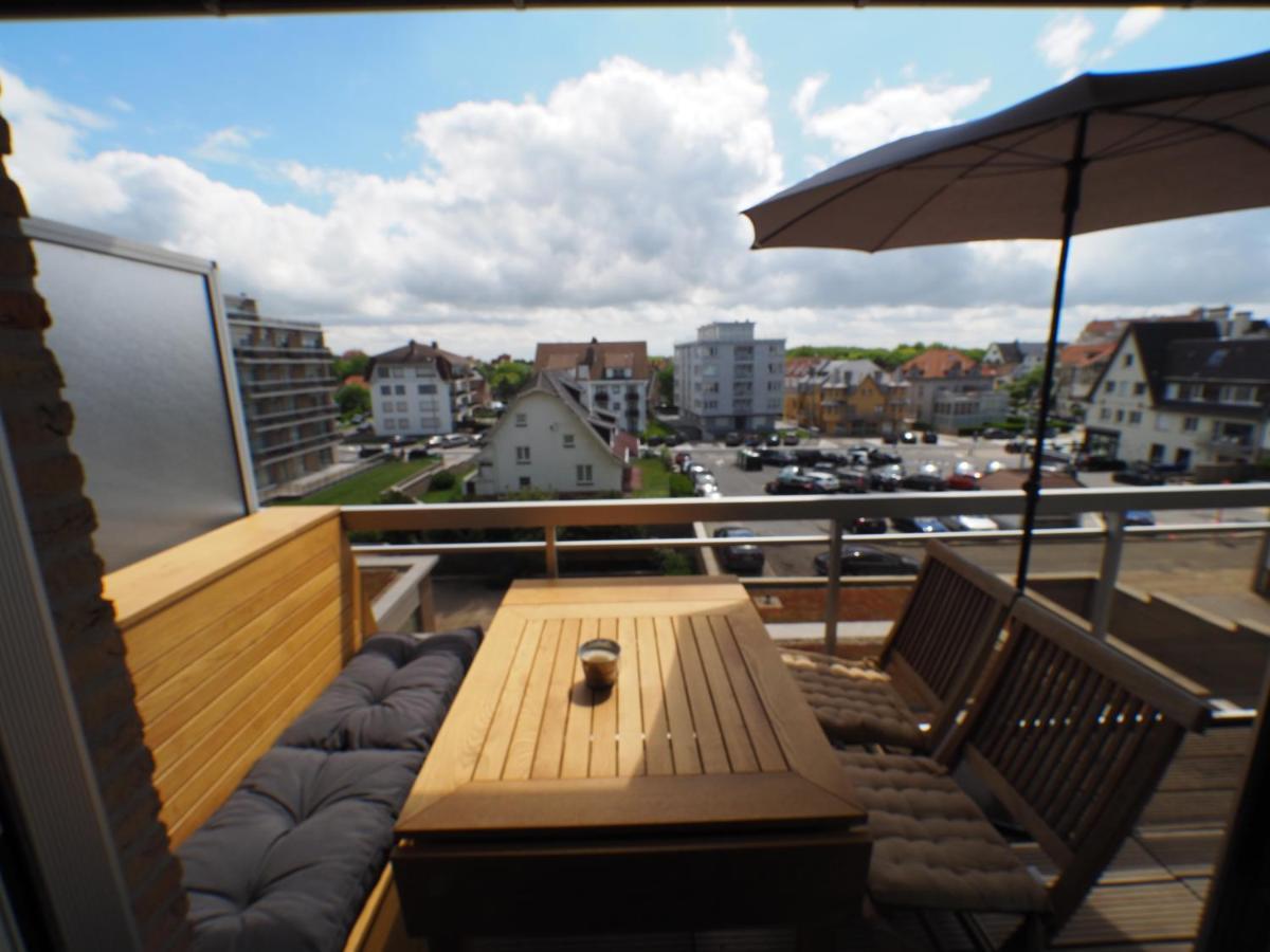 Appartement Sur La Digue - De Haan - Le Coq - Silver Beach D2 Exteriör bild