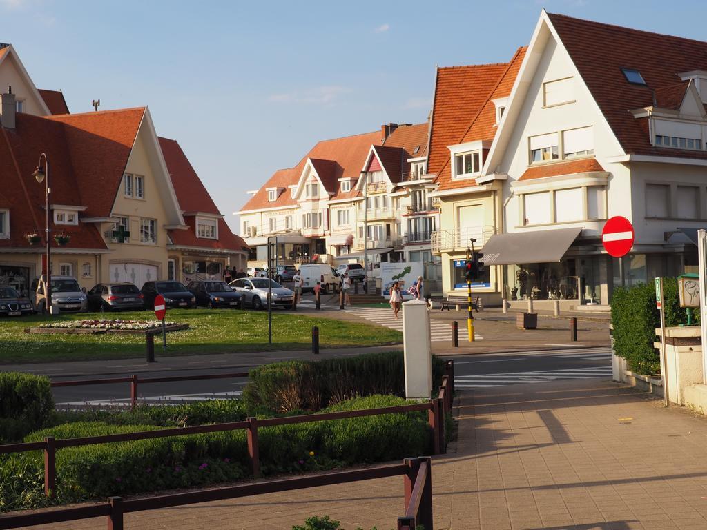 Appartement Sur La Digue - De Haan - Le Coq - Silver Beach D2 Exteriör bild